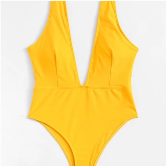 Never worn gold/yellow swimsuit - Picture 2 of 4